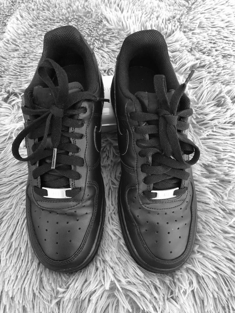 Black Nike Air Force 1 '07 (SIZE 10)