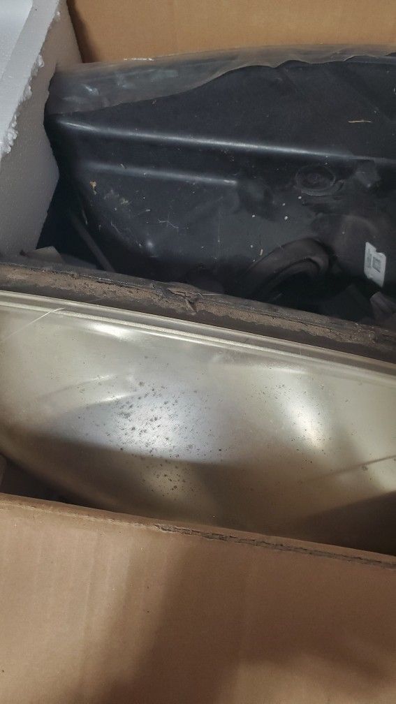 2006 - 2008 Dodge Ram Headlights