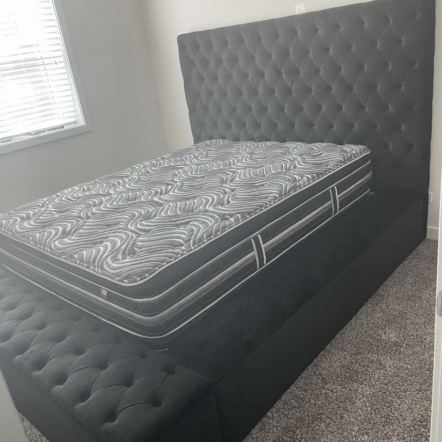 Queen Size Quilted Bed, complete bed frame & headboard 