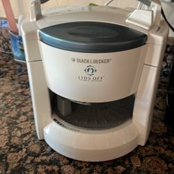 Electric Jar Opener.  “Lids Off “Electric Black And Decker 