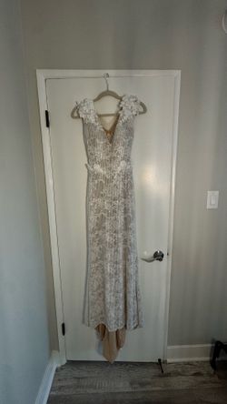 Elegant Vera Bella Beaded Evening Dress w/ Floral Detail, Size Small – Like New