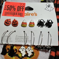 4 Halloween Socks & A Set Of Earrings 📍Firm Price📍