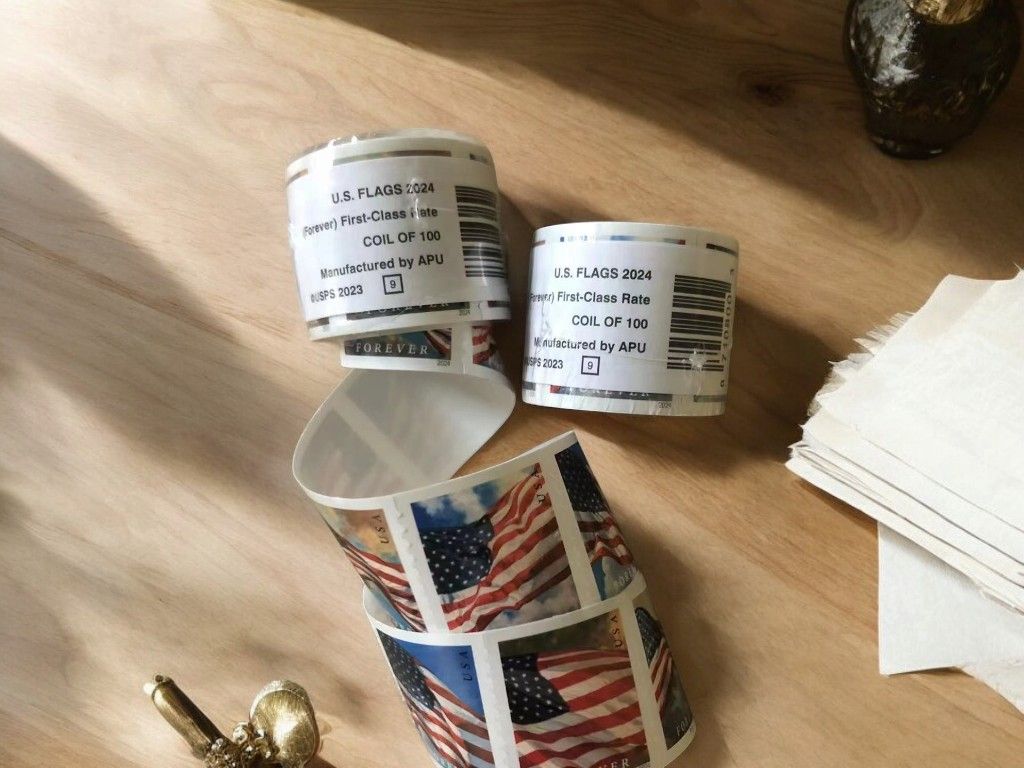 1 Rolls šŗš² US Flag 2024 USPS ForeverĀ® Postage Stamps