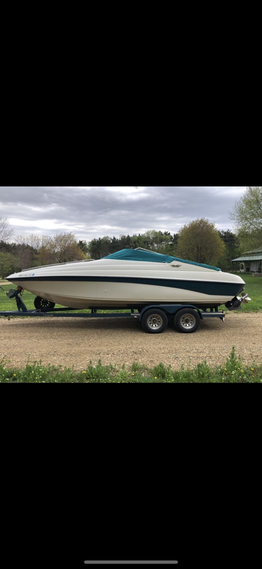 1995 Crownline Cuddy cruiser