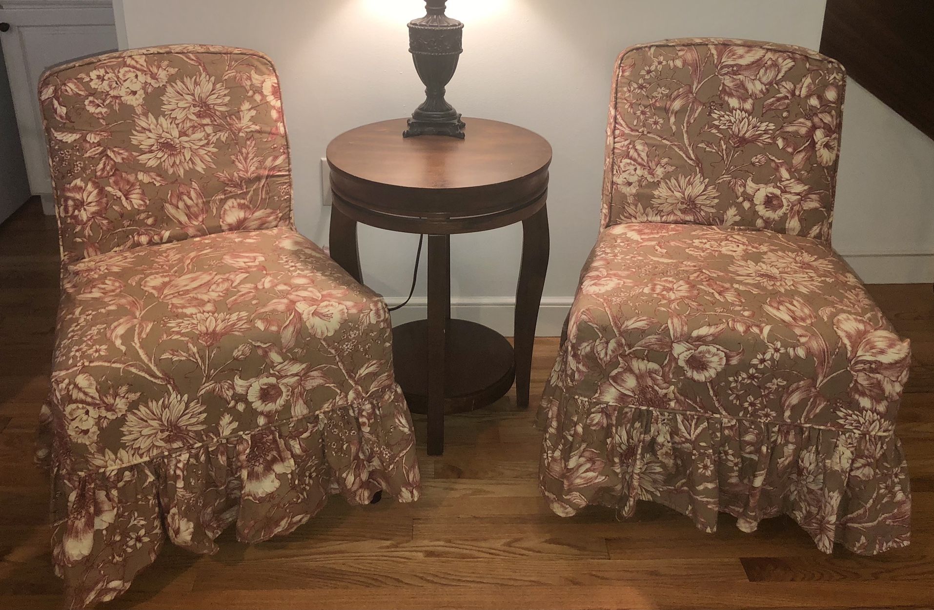 Armless chair slip cover