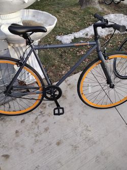 Retro Spec Fixie Road Bike