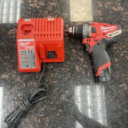 Milwaukee Fuel Brushless Drill 