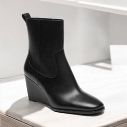 NWT Coach Josephine Bootie Size 8.5 Black