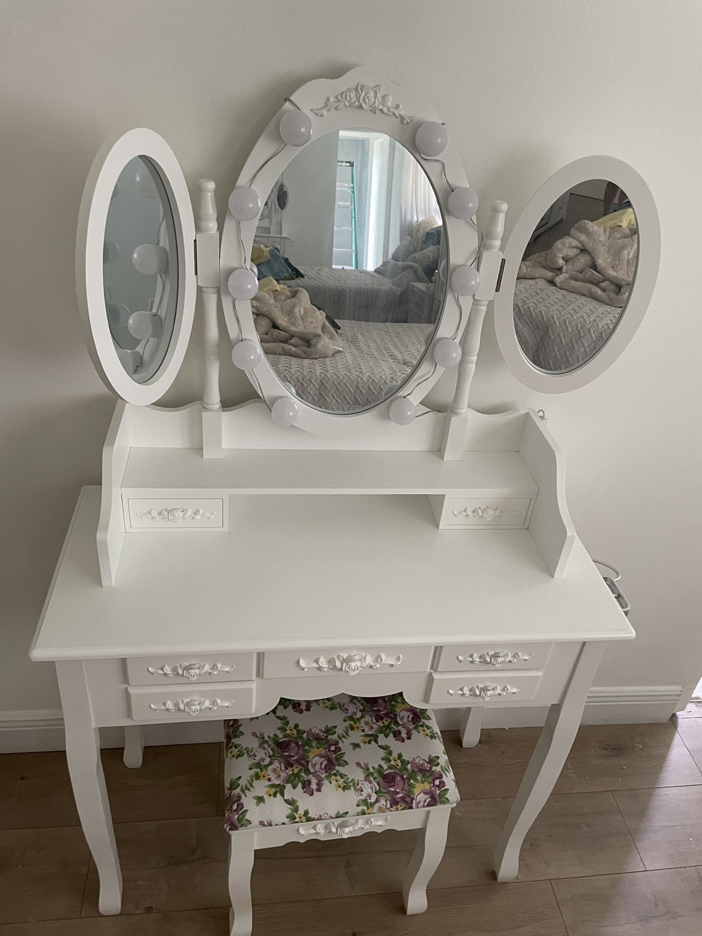 Tocador Vintage - Vintage Vanity Set