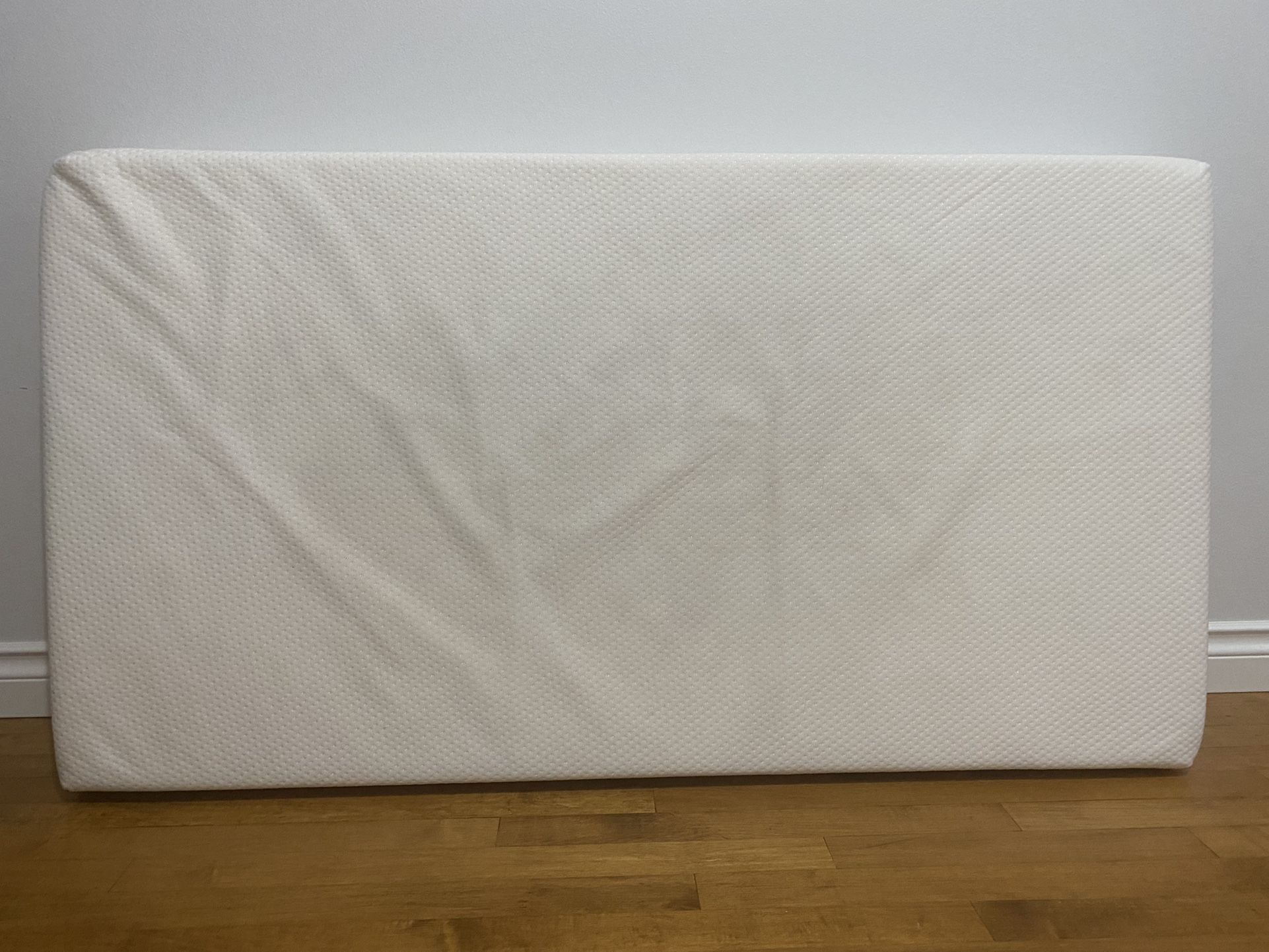 Delta 4 In 1 Convertible Crib & Mattress for Sale in Newberg, OR OfferUp