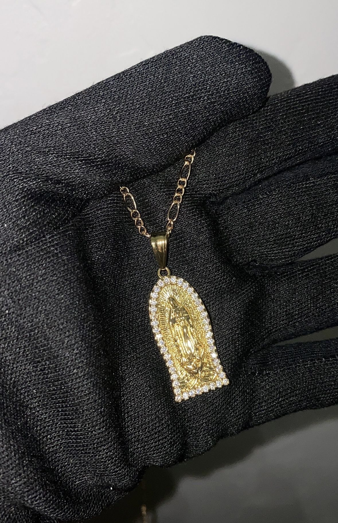 18k Gold Dipped Virgin Mary Pendant 