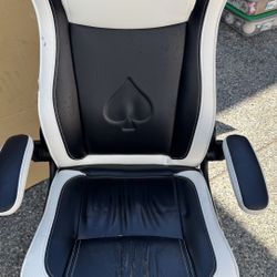 Gaming Chair 