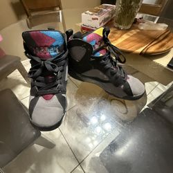 Nike Air Jordan Retro Bordeaux Size 4Y