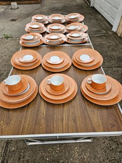 90 pieces dinnerware set