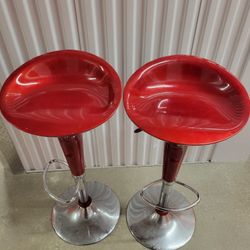 2 red bar stool