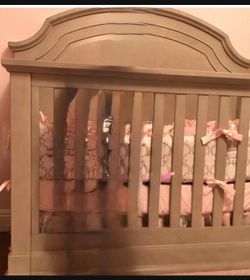 Grey baby toddler crib with conversion kit 4 to 1