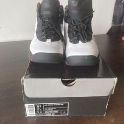 Air Jordan 10 Retro “Chicago” GS - Size 6.5y (Women’s 8) 