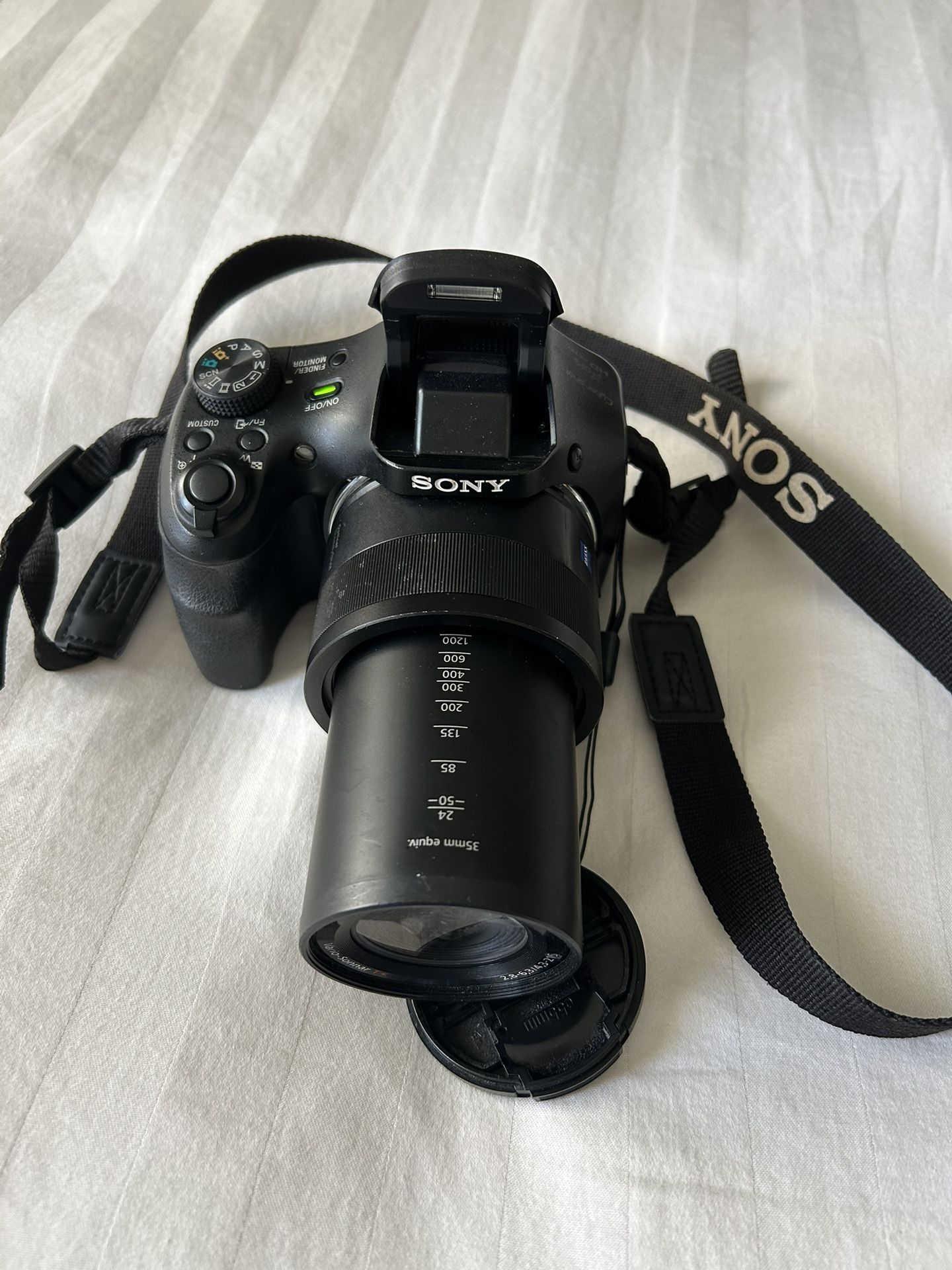 Sony  Camera DSc Hx400v