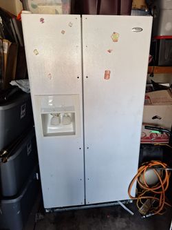 Works! whirlpool Refrigerator