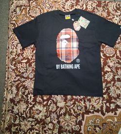 L Bape T-Shirt In Black With Design