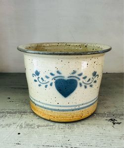 Vintage speckled handmade pottery open crock with heart design. Cute country cottage core design. 4 5/8” tall x 6 1/2” across the top.  No chips. Very
