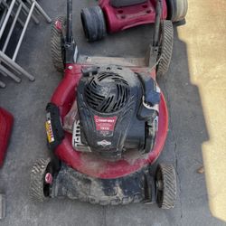 Lawn Mower Has Been Sitting And Ran Before It Got Put Up A Good Maintenance And Clean Up And She Will Be Good To Go $100