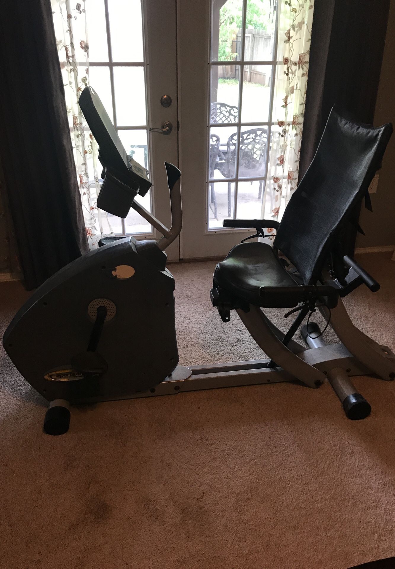Sportsart recumbent bike discount c52r