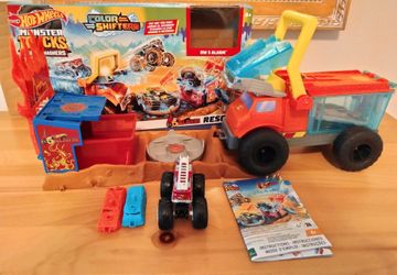 Hot Wheels monster truck color shifters