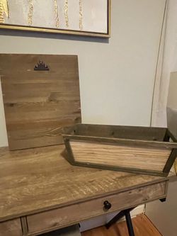 Wooden decor