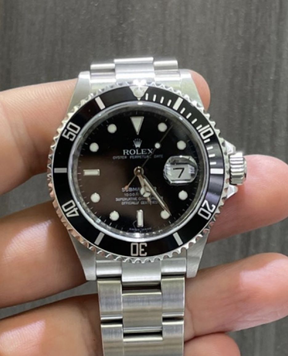 Submariner 16610 Submariner 40mm Rolex Watch With Black Dial