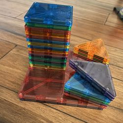 26 Piece Magnatiles Set