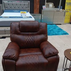 *Manager's Special!!!*---Mature Santiago Brown Leather Reclining Sofa/Chair Sets---Delivery And Financing Available🤭