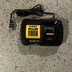 Dewalt 6ah 20v Battery Charger DCB1106