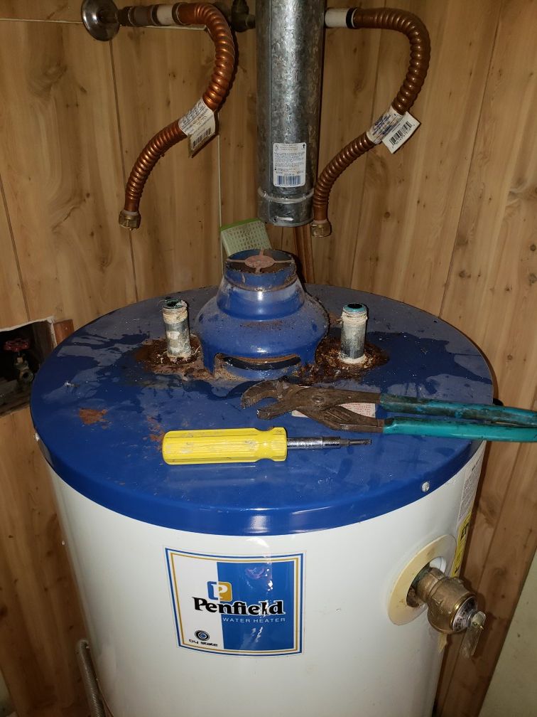 Gas hot water heater