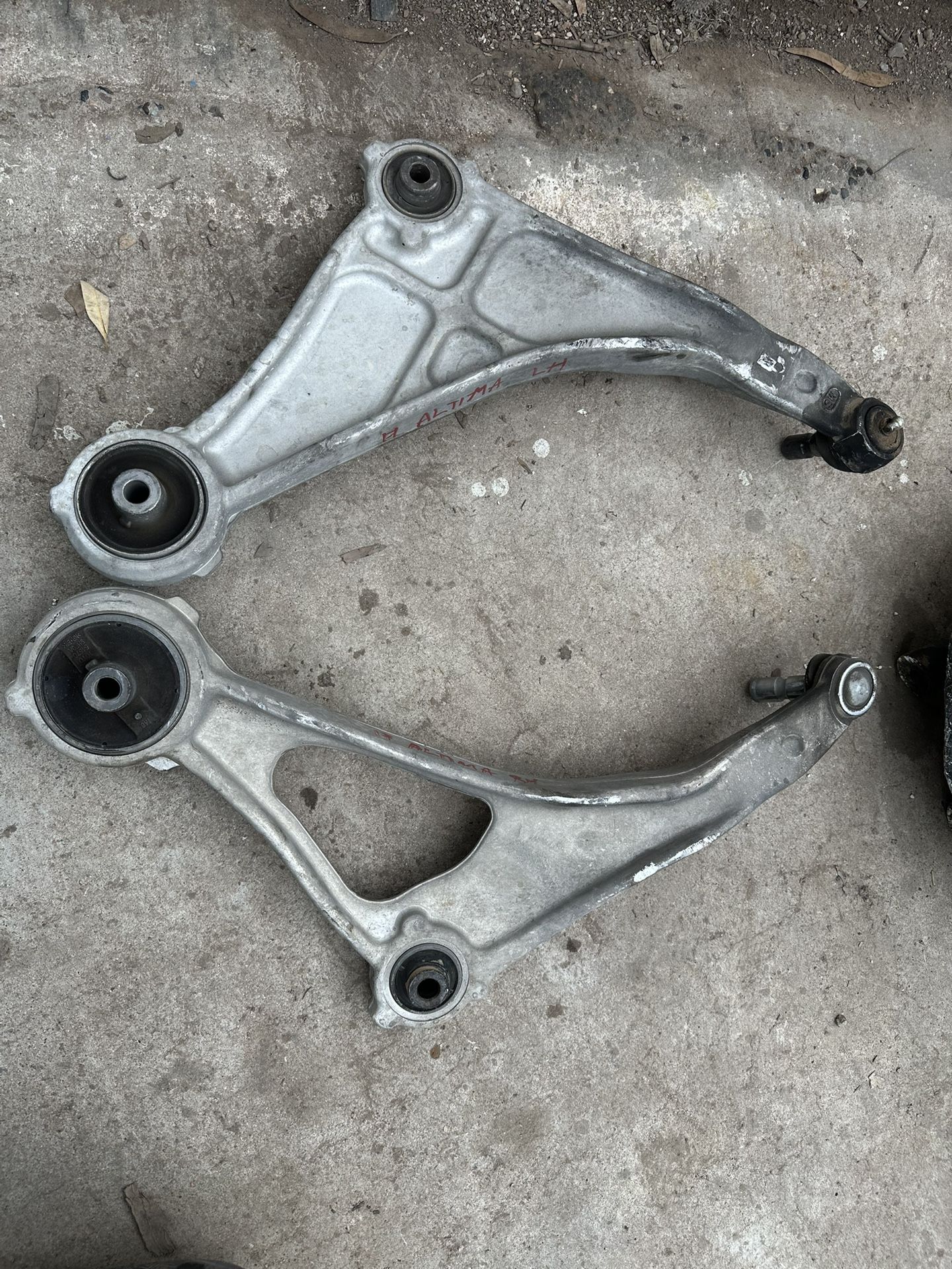 2017 Control Arm Nissan Altima