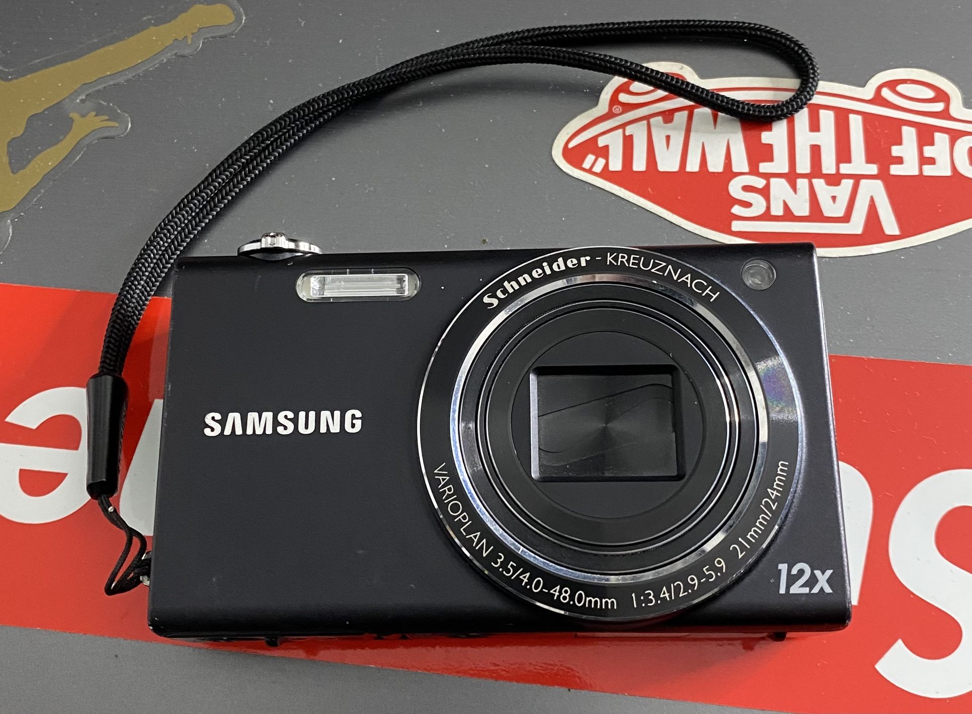 Samsung WB210 Digital Camera Touch Screen 14.0 MP