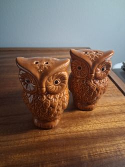 Vintage Brown Ceramic Owl Salt and Pepper Shakers