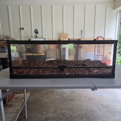 Reptile Terrarium