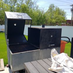Charcoal Barbecue Grill.