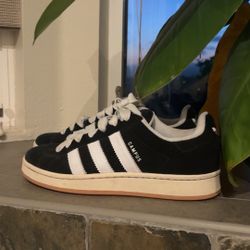 Black Adidas Campus 