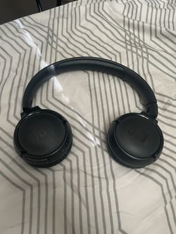 JBL headphones 
