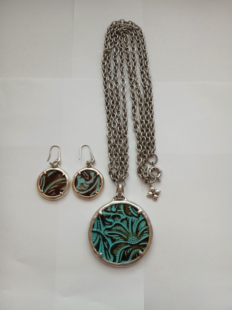 Patricia Nash Leather Double Chain Pendant Chunky Necklace and Dangle Drop Earings, green and silver