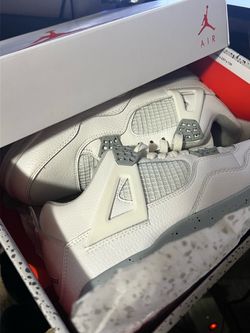 JORDAN 4