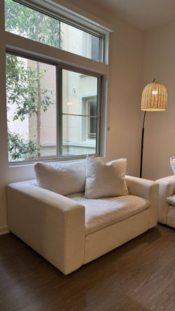 Living Spaces Utopia Sofa Chair