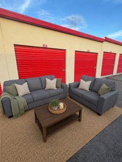 Like New Gray Sofa & Loveseat Set – Delivery Available