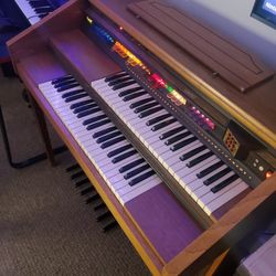 Lowrey Pageant Organ (Late 70s’)