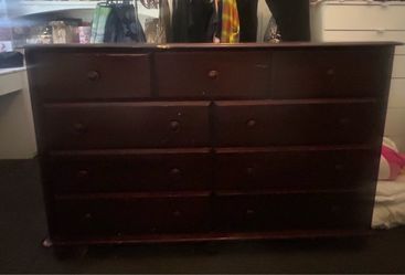 9 Drawer Dresser