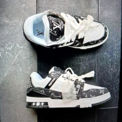 Lv Sneakers Size 10