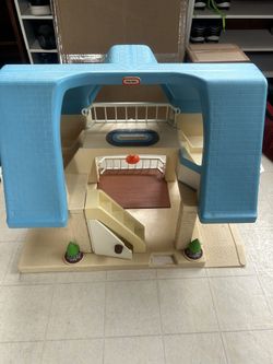 Little People Playhouse
