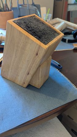 Free knife block